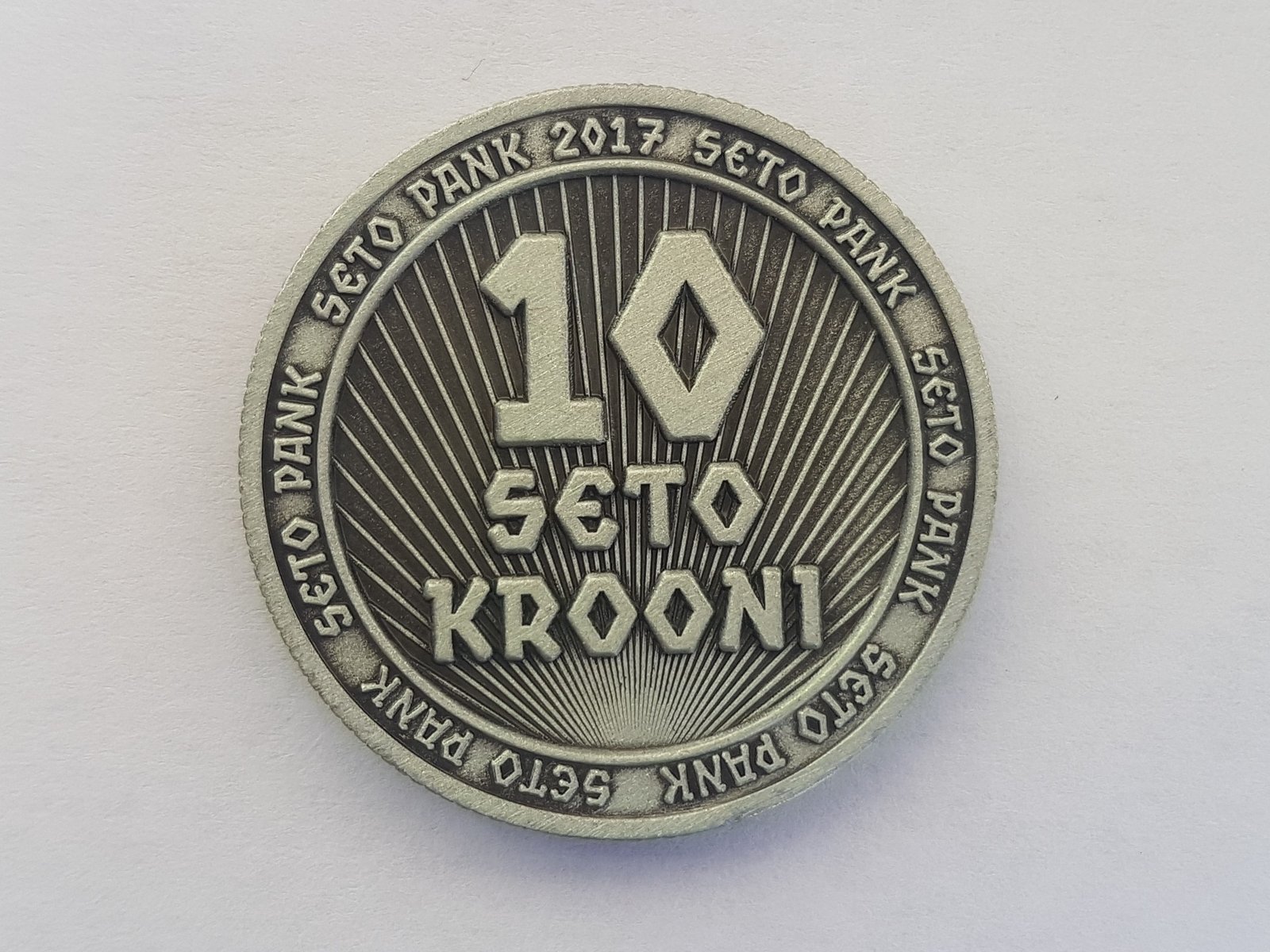 10 kroonine münt – esikülg